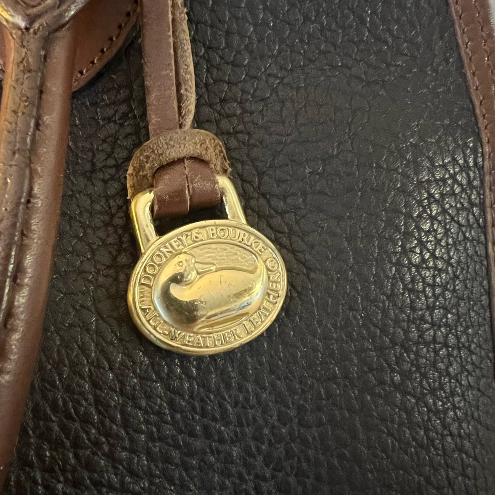Dooney & Bourke Brown Leather Satchel with Structured Design - Picture 4 of 9